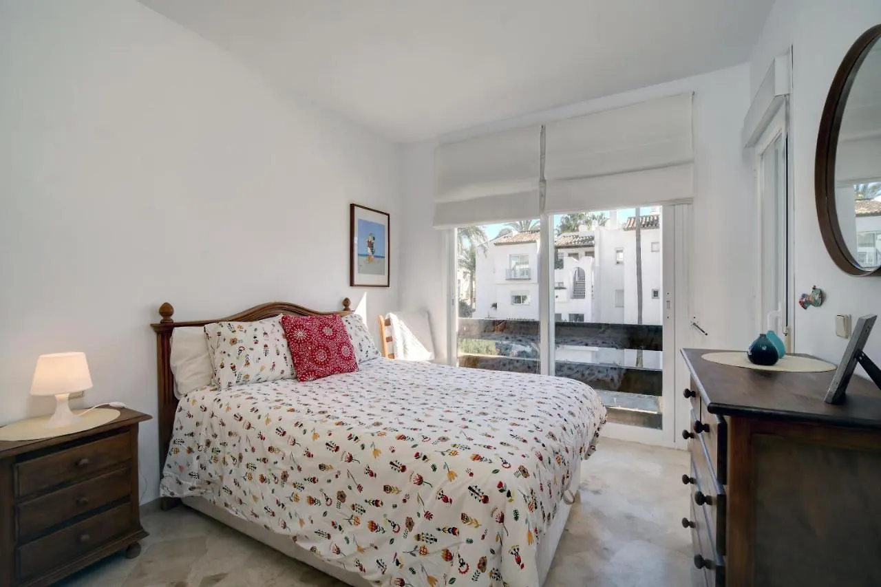 Apartment Exceptional Beachfront Complex With Pool In Costalita, Estepona Spain