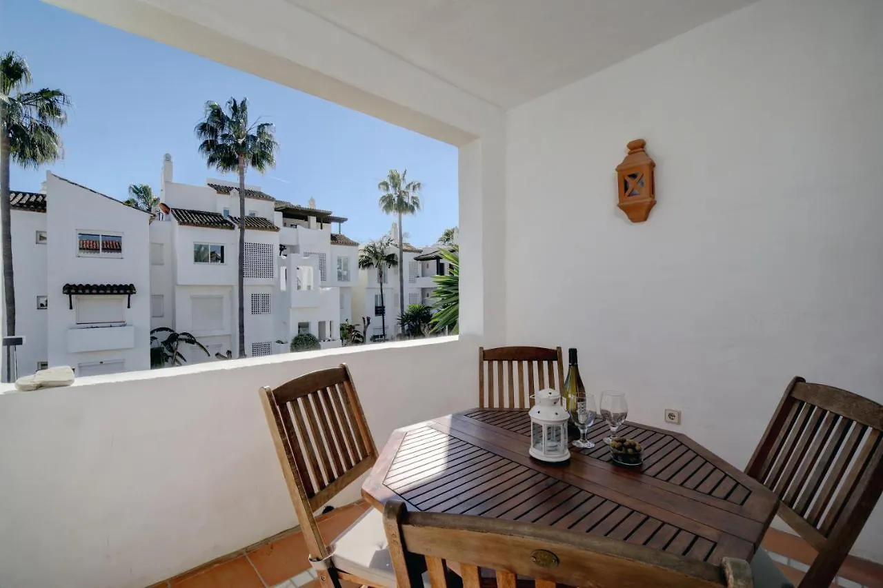 Apartment Exceptional Beachfront Complex With Pool In Costalita, Estepona